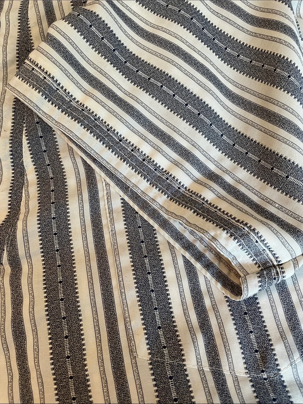 Striped V-Neck Kaftan - Picture 7 of 8